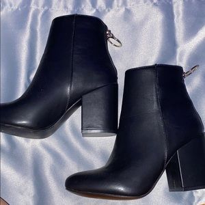 Shoe dazzle boots!